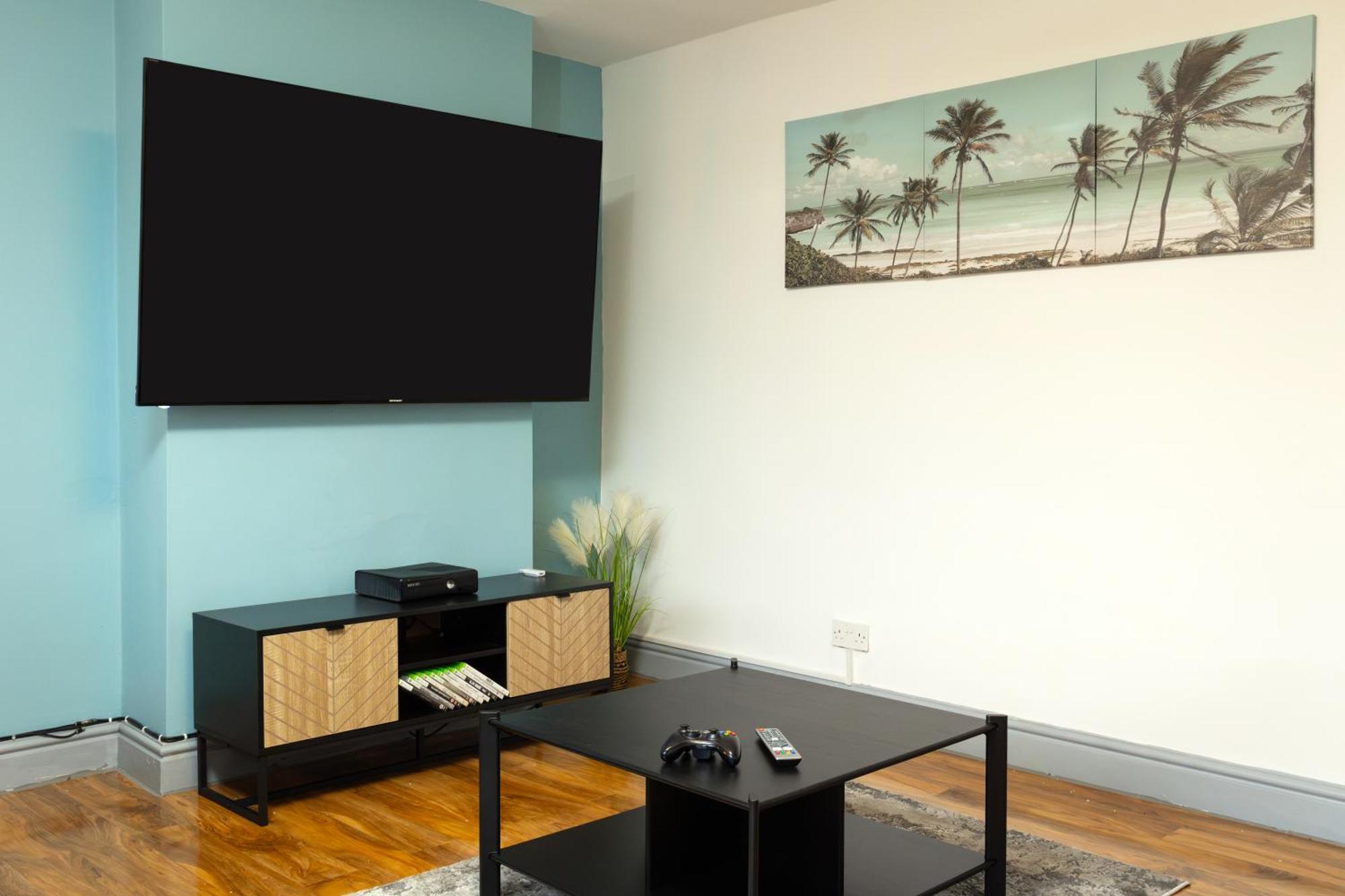Comfortable 3 Bedrooms Leeds Beach House - Ideal For Family And Contractors - Free Parking For 2 Cars Exterior foto